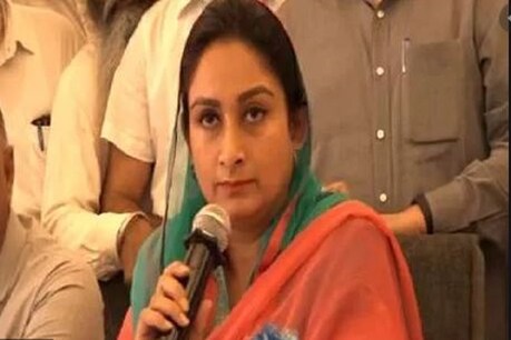 Lockdown: पटना में फंसा सिख श्रद्धालुओं का जत्था, हरसिमरत कौर ने की CM नीतीश से अपील Lockdown: पटना में फंसा सिख श्रद्धालुओं का जत्था, हरसिमरत कौर ने की CM नीतीश से अपील