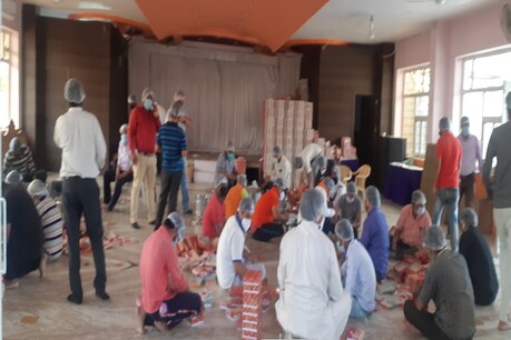 Covid-19 से निपटने के लिए राजनैतिक दूरियां हुईं खत्म, एक छत के नीचे आई भाजपा-कांग्रेस Covid-19 से निपटने के लिए राजनैतिक दूरियां हुईं खत्म, एक छत के नीचे आई भाजपा-कांग्रेस