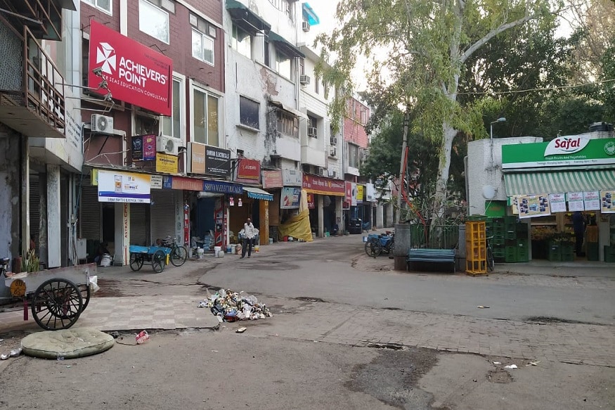 Lockdown, coronavirus, corona, covid-19, economic activities to start, ऑनलाइन शॉपिंग टिप्स, ऑनलाइन शॉपिंक की सावधानियां कोरोना वायरस, amazon, groffers, flipkart, milkbasket, bbdaily, big basket, , lockdown, coronavirus, corona, online shopping tips, online shopping safety tips, online shopping safety, online shopping product tips,फैशन डिजाइनर, महिलाएं बाजार से गायब, युवा भी बाजार नहीं आ रहे हैं, सोना, चांदी unlock1 Lockdown covid19 indian economy women and youth absence in market online shopping boom expected nodrssकोरोना से महिलाएं काफी ज्यादा पैनिक हो रही हैं.