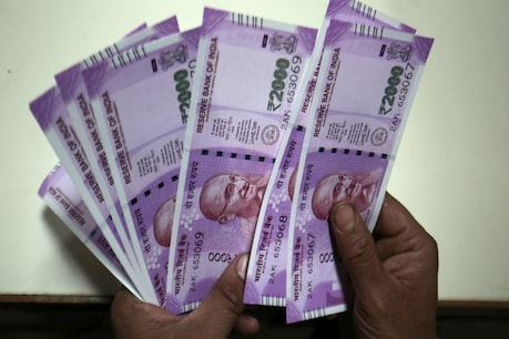 लॉकडाउन: 8 साल की बच्ची ने कोरोना प्रभावितों के लिए दान किए अपने बचाए 25 हजार रुपये लॉकडाउन: 8 साल की बच्ची ने कोरोना प्रभावितों के लिए दान किए अपने बचाए 25 हजार रुपये