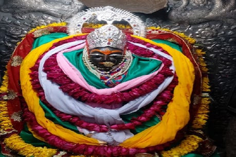 Corona Effect : मैहर के शारदा मंदिर में भी श्रद्धालुओं के प्रवेश पर रोक, नवरात्रि में भी नहीं होंगे दर्शन Corona Effect : मैहर के शारदा मंदिर में भी श्रद्धालुओं के प्रवेश पर रोक, नवरात्रि में भी नहीं होंगे दर्शन