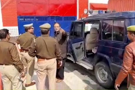 मीडिया पर भड़के आजम खान, कहा- तुम्हीं लोगों ने देश को नरक बना दिया मीडिया पर भड़के आजम खान, कहा- तुम्हीं लोगों ने देश को नरक बना दिया