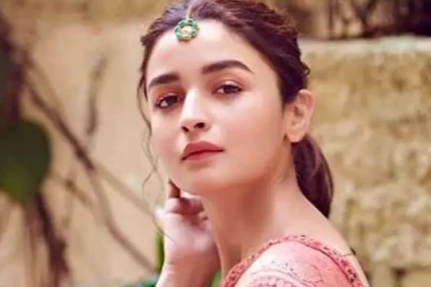 Alia Bhatt, Earth day, Alia Bhatt Instagram, Alia Bhatt poem on Earth day, bollywood, instagram, आलिया भट्ट, अर्थडे, आलिया भट्ट इंस्टाग्राम, अर्थ डे पर आलिया भट्ट की कविता, बॉलीवुड, मनोरंजन