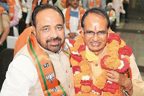 मध्य प्रदेश: शिवराज सिंह ने हासिल किया विश्वासमत, विधानसभा नहीं पहुंचे कांग्रेसी विधायक मध्य प्रदेश: शिवराज सिंह ने हासिल किया विश्वासमत, विधानसभा नहीं पहुंचे कांग्रेसी विधायक