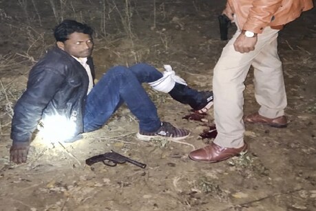 कानपुर: पुलिस मुठभेड़ में गिरफ्तार हुआ दोहरे हत्याकांड का आरोपी, पैर में लगी गोली कानपुर: पुलिस मुठभेड़ में गिरफ्तार हुआ दोहरे हत्याकांड का आरोपी, पैर में लगी गोली