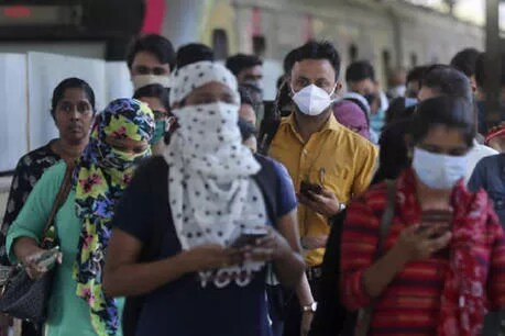 पाकिस्तान में कोरोना वायरस का असर तेजी से फैल रहा है. अब तक 9 लोग इसकी वजह से जान गंवा चुके हें.