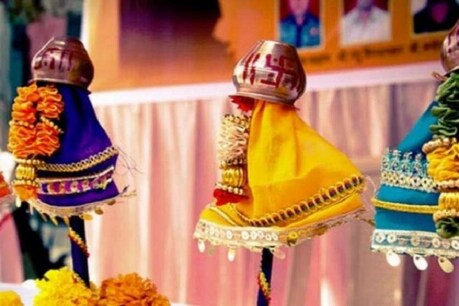 Gudi padwa 2020: इन खूबसूरत शायरी और मैसेज के जरिए अपनों को दें गुड़ी पड़वा की बधाई Gudi padwa 2020: इन खूबसूरत शायरी और मैसेज के जरिए अपनों को दें गुड़ी पड़वा की बधाई