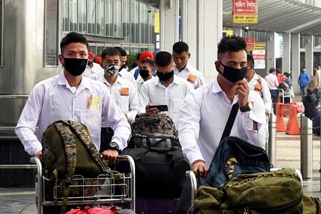 Coronavirus LIVE: दिल्ली में कोरोना वायरस के कारण महामारी घोषित, स्कूल कॉलेज और सिनेमाघर 31 मार्च तक बंद Coronavirus LIVE: दिल्ली में कोरोना वायरस के कारण महामारी घोषित, स्कूल कॉलेज और सिनेमाघर 31 मार्च तक बंद