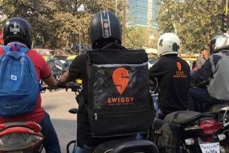 लखनऊ लॉक डाउन: जानिए कैसे घर-घर पहुंच रहा जरूरतमंदों को सामान, काम कैसे कर रहा सिस्टम? लखनऊ लॉक डाउन: जानिए कैसे घर-घर पहुंच रहा जरूरतमंदों को सामान, काम कैसे कर रहा सिस्टम?
