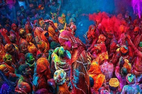Holi 2020: यहां देवताओं के साथ खेली जाती है होली, जानें बस्तर की ये खास परंपरा Holi 2020: यहां देवताओं के साथ खेली जाती है होली, जानें बस्तर की ये खास परंपरा