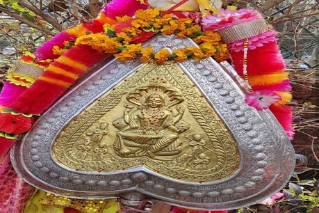 Covid-19: सोशल मीडिया पर मांहूनाग और देव कमरुनाग का नाम लेकर फैलाई अफवाह Covid-19: सोशल मीडिया पर मांहूनाग और देव कमरुनाग का नाम लेकर फैलाई अफवाह