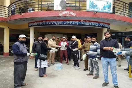 नेपाल सरकार ने बंद किया दरवाजा, उत्तराखंड के धारचूला बॉर्डर पर फंसे 500 लोग नेपाल सरकार ने बंद किया दरवाजा, उत्तराखंड के धारचूला बॉर्डर पर फंसे 500 लोग