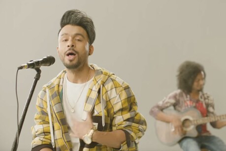 VIDEO: वुमन्स डे पर टोनी कक्कड़ ने गाया ऐसा गाना, सुनकर आंखें हो जाएंगी नम VIDEO: वुमन्स डे पर टोनी कक्कड़ ने गाया ऐसा गाना, सुनकर आंखें हो जाएंगी नम
