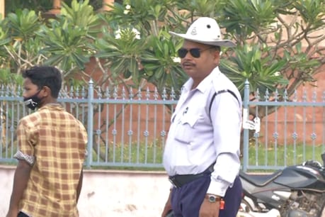 Coronavirus Alert: लोगों की सुरक्षा करने वाली पुलिस ही छत्तीसगढ़ में नहीं है सुरक्षित! Coronavirus Alert: लोगों की सुरक्षा करने वाली पुलिस ही छत्तीसगढ़ में नहीं है सुरक्षित!