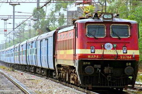 अंबाला: कोरोना वायरस के डर के चलते आधा दर्जन ट्रेनें रद्द, यहां देखें सूची अंबाला: कोरोना वायरस के डर के चलते आधा दर्जन ट्रेनें रद्द, यहां देखें सूची