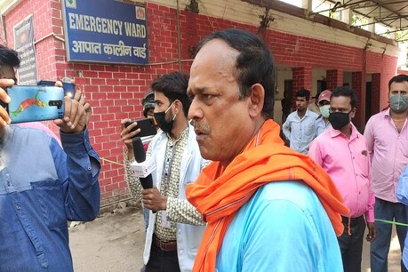 कोरोना और समुदाय विशेष को लेकर आपत्तिजनक पोस्ट डालने वाला BJP नेता वैशाली में गिरफ्तार कोरोना और समुदाय विशेष को लेकर आपत्तिजनक पोस्ट डालने वाला BJP नेता वैशाली में गिरफ्तार