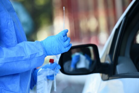 IIT-दिल्ली ने विकसित किया कम खर्च में कोविड-19 की जांच का कारगर तरीका, ICMR से मिली मंजूरी IIT-दिल्ली ने विकसित किया कम खर्च में कोविड-19 की जांच का कारगर तरीका, ICMR से मिली मंजूरी