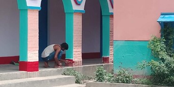 मिसाल! क्वारंटाइन किए गए श्रमिकों ने बदल दी स्कूल की सूरत, मेहनत कर लौटाई स्कूल में रौनक