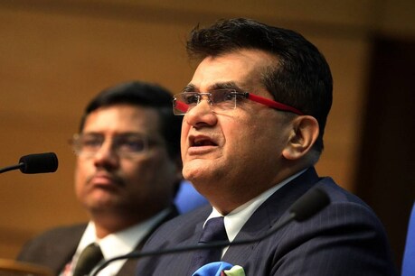 अमिताभ कांत, शक्तिकांत दास, उर्जित पटेल और PMO ने की कोरोना के असर पर बड़ी बैठक, इस बात पर हुई चर्चा अमिताभ कांत, शक्तिकांत दास, उर्जित पटेल और PMO ने की कोरोना के असर पर बड़ी बैठक, इस बात पर हुई चर्चा