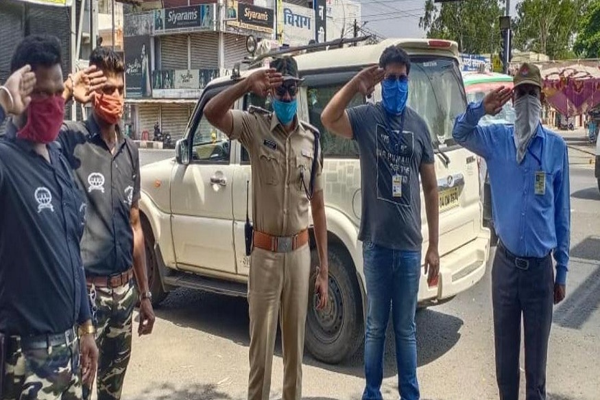 ड्यूटी पर तैनात कोरोना वॉरियर पुलिस वाले खेलेंगे लूडो, शतरंज और कैरम