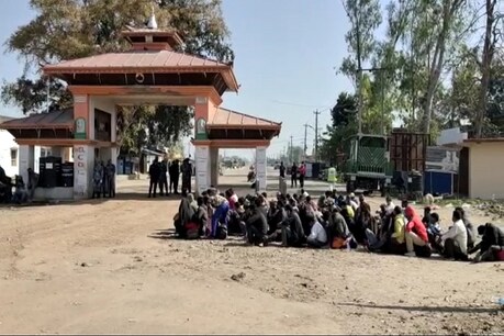 Indo-Nepal Border पर नेपाली नागरिक की मौत, नेपाल पुलिस ने शव लेने से किया इंकार, हुई जांच तो... Indo-Nepal Border पर नेपाली नागरिक की मौत, नेपाल पुलिस ने शव लेने से किया इंकार, हुई जांच तो...