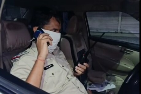 पुलिसकर्मी भी अपनी लीडर प्रदीप शर्मा की कार्यशैली के कायल हो रहे हैं.