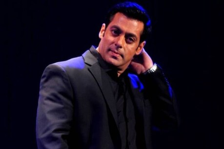 सलमान खान ने दिहाड़ी कमाने वालों को बांटे करोड़ों, एक नहीं बल्कि 2 महीनों तक उठाएंगे खर्च सलमान खान ने दिहाड़ी कमाने वालों को बांटे करोड़ों, एक नहीं बल्कि 2 महीनों तक उठाएंगे खर्च