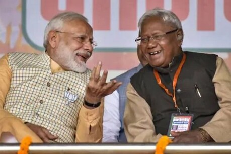 पीएम मोदी ने पूर्व सांसद कड़िया मुंडा को फोनकर उनका हालचाल जाना (फाइल फोटो)