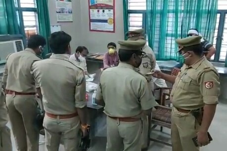 यूपी: बागपत में दिनदहाड़े युवक की गोली मारकर हत्या, जमीनी रंजिश बनी वारदात की वजह यूपी: बागपत में दिनदहाड़े युवक की गोली मारकर हत्या, जमीनी रंजिश बनी वारदात की वजह