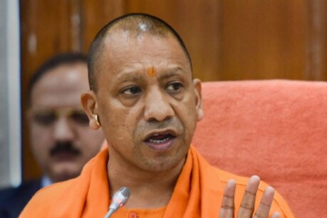 लॉकडाउन को लेकर एक्शन में सीएम योगी (file photo)