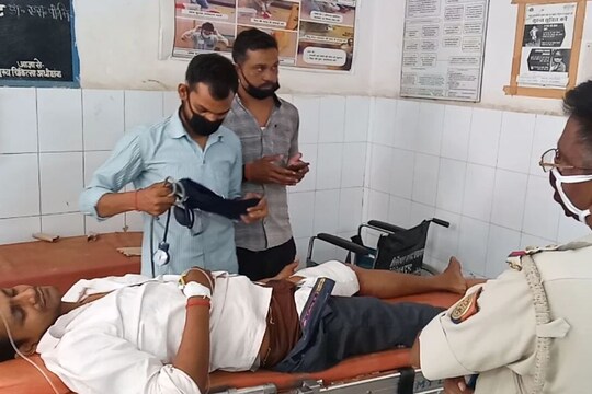 ग्राहक सेवा केंद्र लूटने आए बदमाशों ने युवक को मारी गोली