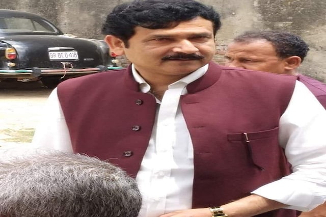 सरकारी गाड़ी पर बेटी को बिठाकर कोटा से पटना लाए थे 'विधायक जी, मचा हंगामा