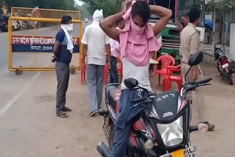 हाथरस पुलिस ने लॉकडाउन का उल्लंघन करने वालों को सिखाया सबक