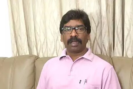 झारखंड पुलिस ने मुख्यमंत्री राहत कोष में दिए आठ करोड़ रुपये, CM सोरेन ने कही ये बात झारखंड पुलिस ने मुख्यमंत्री राहत कोष में दिए आठ करोड़ रुपये, CM सोरेन ने कही ये बात