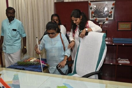 इस दिव्यांग लड़की को रेलवे ने नहीं दी नौकरी तो IAS बनकर दिखा दिया, यहां पढ़ें संघर्ष की कहानी इस दिव्यांग लड़की को रेलवे ने नहीं दी नौकरी तो IAS बनकर दिखा दिया, यहां पढ़ें संघर्ष की कहानी