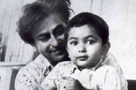 ऋषि कपूर (Rishi Kapoor) की भतीजी करीन कपूर (Kareena Kapoor) और करिश्मा कपूर (Karisma Kapoor) ने अपने चाचा की पुराने यादें सोशल मीडिया पर साझा की हैं.