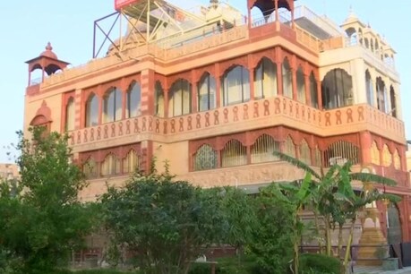 Covid 19: महावीर जयंती पर बंद रहेगा दिल्ली का दिगंबर जैन मंदिर, मुनि ने कहा- राष्ट्रधर्म सबसे पहले Covid 19: महावीर जयंती पर बंद रहेगा दिल्ली का दिगंबर जैन मंदिर, मुनि ने कहा- राष्ट्रधर्म सबसे पहले