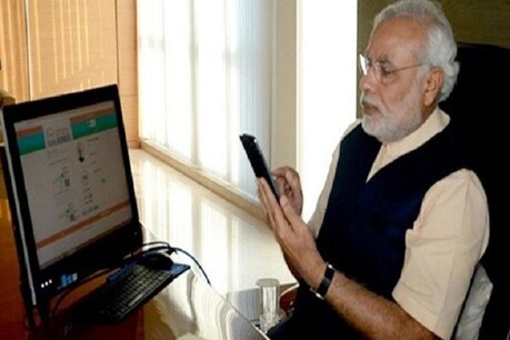 PM मोदी को आई पुराने पहाड़ी दोस्त की याद, फोन करके पूछा हालचाल PM मोदी को आई पुराने पहाड़ी दोस्त की याद, फोन करके पूछा हालचाल