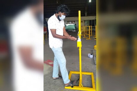 कर्नाटक में परिवहन कर्मचारियों ने सैनिटाइजिंग के लिए जुगाड़ से बनाई सोप डिस्पेंसिंग मशीन कर्नाटक में परिवहन कर्मचारियों ने सैनिटाइजिंग के लिए जुगाड़ से बनाई सोप डिस्पेंसिंग मशीन