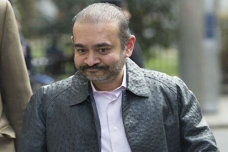 भगोड़े हीरा कारोबारी नीरव मोदी के भारत प्रत्यर्पण पर 11 मई से सुनवाई भगोड़े हीरा कारोबारी नीरव मोदी के भारत प्रत्यर्पण पर 11 मई से सुनवाई