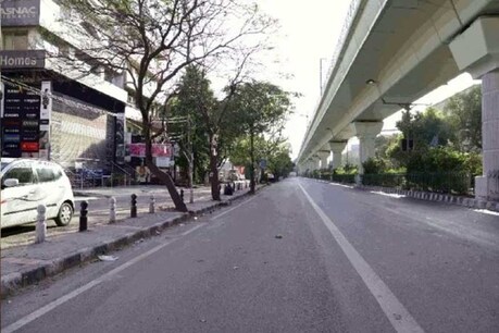 Noida Covid-19 Update: सभी 22 हॉटस्पॉट इलाकों में ड्रोन से किया जा रहा सैनेटाइजेशन वर्क Noida Covid-19 Update: सभी 22 हॉटस्पॉट इलाकों में ड्रोन से किया जा रहा सैनेटाइजेशन वर्क