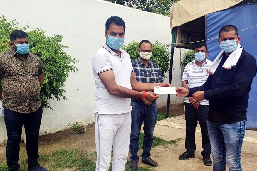 fight with corona, india village, coronavirus, Machhgar Village faridabad, pm narendra modi, haryana Corona Relief Fund, fight with covid-19, Donation of one crore rupees, Villages of Haryana, covid-19, कोरोना के खिलाफ जंग, कोरोना वायरस, प्रधान मंत्री नरेंद्र मोदी, मच्छगर गांव फरीदाबाद, एक करोड़ रुपये का दान, हरियाणा के गांव, कोविड-19, भारत के गांव