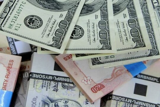 आरबीआई की ओर से जारी साप्‍ताहिक आंकड़ाें के मुताबिक, 12 जून को समाप्‍त हफ्ते के दौरान देश के विदेशी पूंजी भंडार में 5 अरब डॉलर से ज्‍यादा की वृद्धि दर्ज की गई है. 