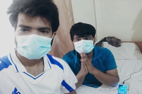 कोरोना वायरस: विदेशों में फंसे हैं हजारों छात्र, घर लौटने का कर रहे इंतजार कोरोना वायरस: विदेशों में फंसे हैं हजारों छात्र, घर लौटने का कर रहे इंतजार