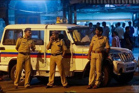 चेन्नई में दो पुलिसकर्मियों समेत कोविड-19 से संक्रमित पाए गए तीन और लोग चेन्नई में दो पुलिसकर्मियों समेत कोविड-19 से संक्रमित पाए गए तीन और लोग