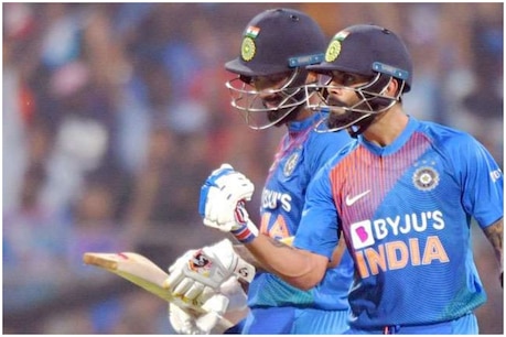 131 केएल राहुल से घिरे विराट कोहली, ICC ने दिया भारतीय कप्तान को ढूंढने का चैलेंज 131 केएल राहुल से घिरे विराट कोहली, ICC ने दिया भारतीय कप्तान को ढूंढने का चैलेंज