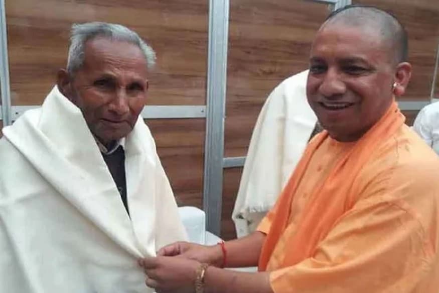 उत्तर प्रदेश के मुख्यमंत्री योगी आदित्यनाथ के पिता है आनंद सिंह बिष्ट.