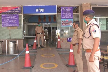 Lockdown: गुजरात से 1200 श्रमिकों को लेकर बुधवार तड़के प्रयागराज पहुंचेगी 'श्रमिक स्पेशल ट्रेन', प्रशासन ने किए खास इंतजाम Lockdown: गुजरात से 1200 श्रमिकों को लेकर बुधवार तड़के प्रयागराज पहुंचेगी 'श्रमिक स्पेशल ट्रेन', प्रशासन ने किए खास इंतजाम