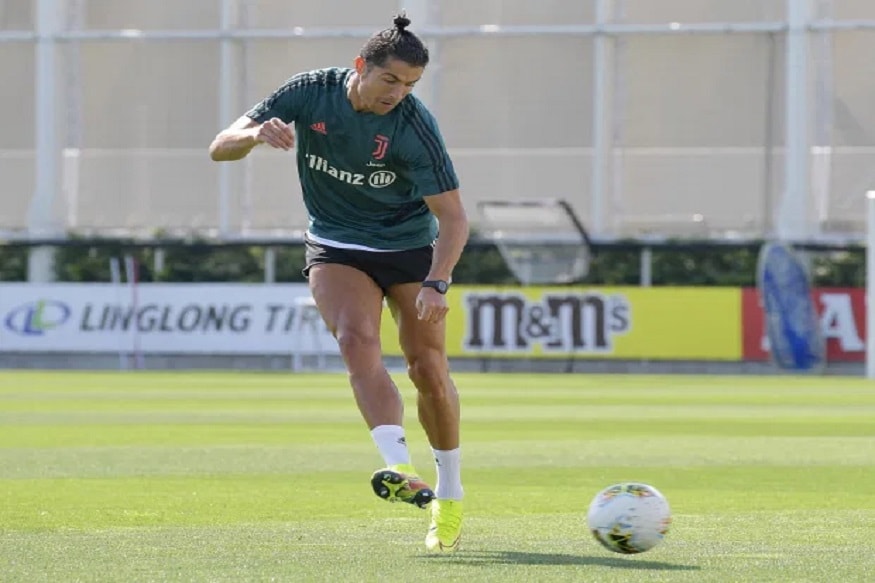 Cristiano Ronaldo, Cristiano Ronaldo football, football news, Cristiano Ronaldo trick shot, Cristiano Ronaldo video, क्रिस्टियानो रोनाल्डो, क्रिस्टियानो रोनाल्डो वीडियो, क्रिस्टियानो रोनाल्डो ट्रिक शॉट, फुटबॉल