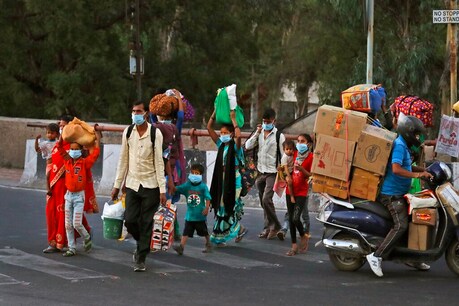केंद्र की ओर से प्रवासी मजदूरों पर 300 करोड़ खर्च करने का फडणवीस का दावा सफेद झूठ: गृहमंत्री महाराष्ट्र केंद्र की ओर से प्रवासी मजदूरों पर 300 करोड़ खर्च करने का फडणवीस का दावा सफेद झूठ: गृहमंत्री महाराष्ट्र